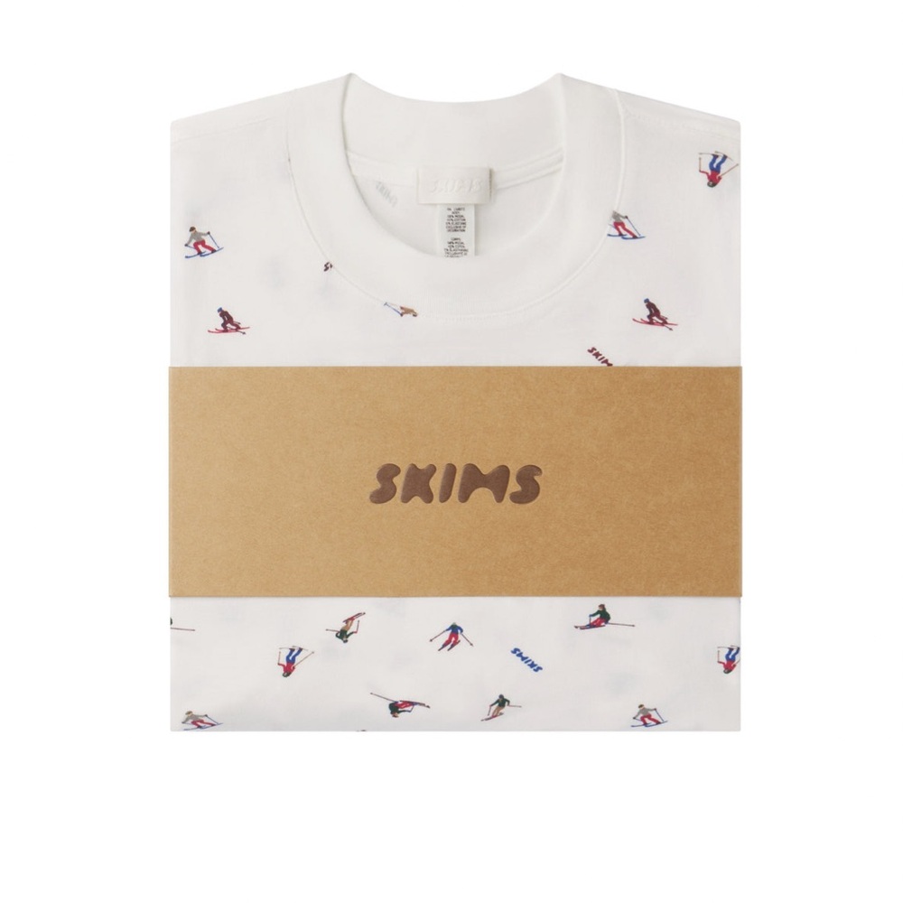 SKIMS BOYFRIEND T-SHIRT AND SHORTS SET - SKI HOLIDAY SHOP